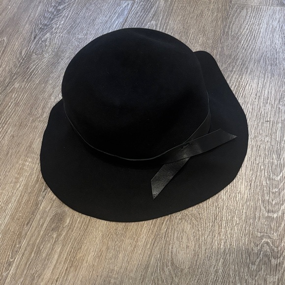 Loro piana womens hat - Picture 1 of 4